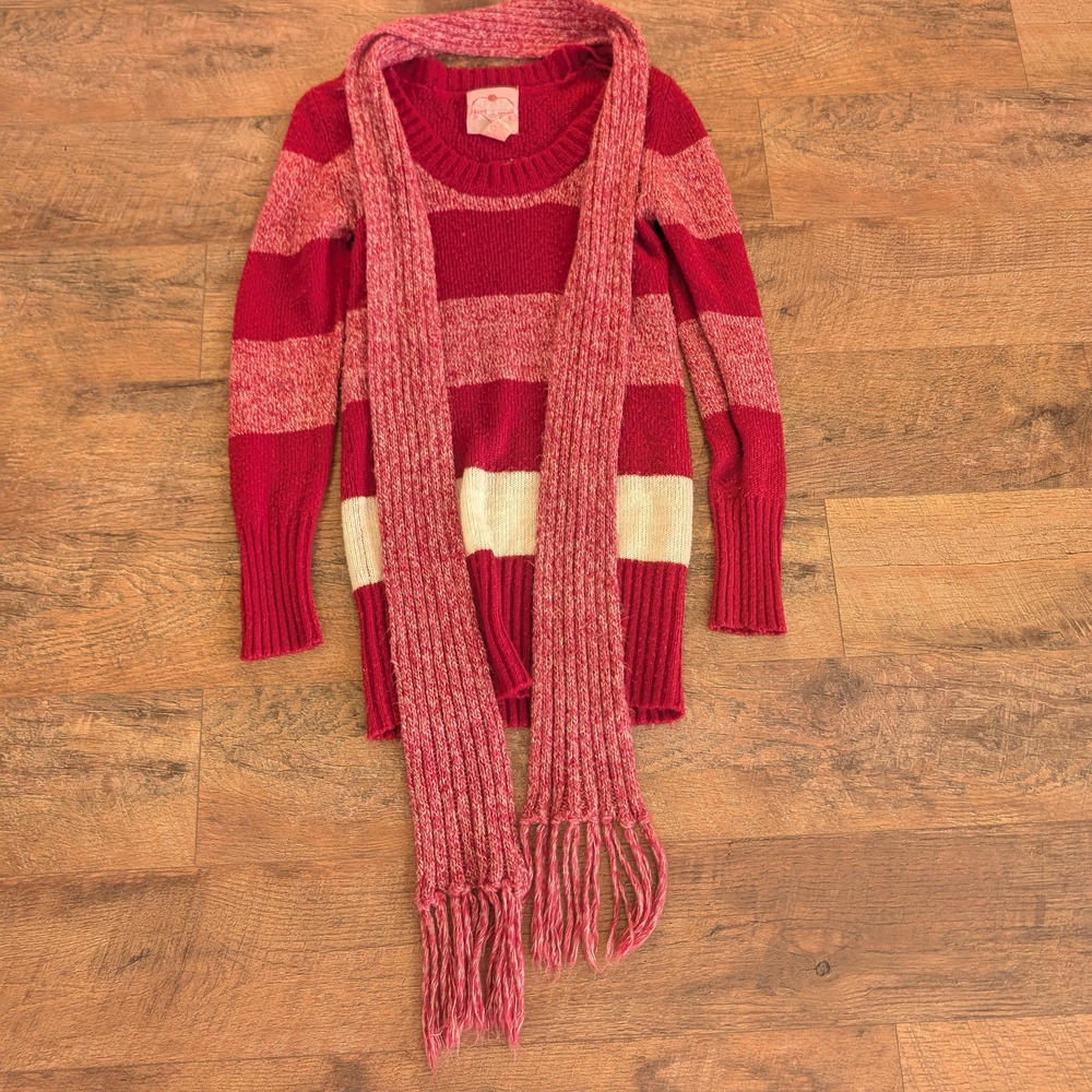 Cozy Long fitted Sweater With Matching Skarf